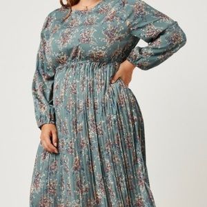 NWT Green Floral Print Maxi Pleated Long Sleeve Women's Dress Plus Sizes